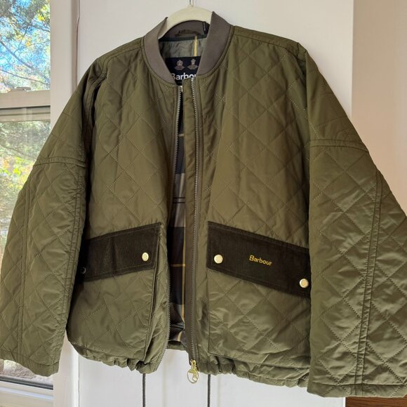 Barbour Bowhill Quilted Jacket in Army Green 4 - Picture 7 of 13